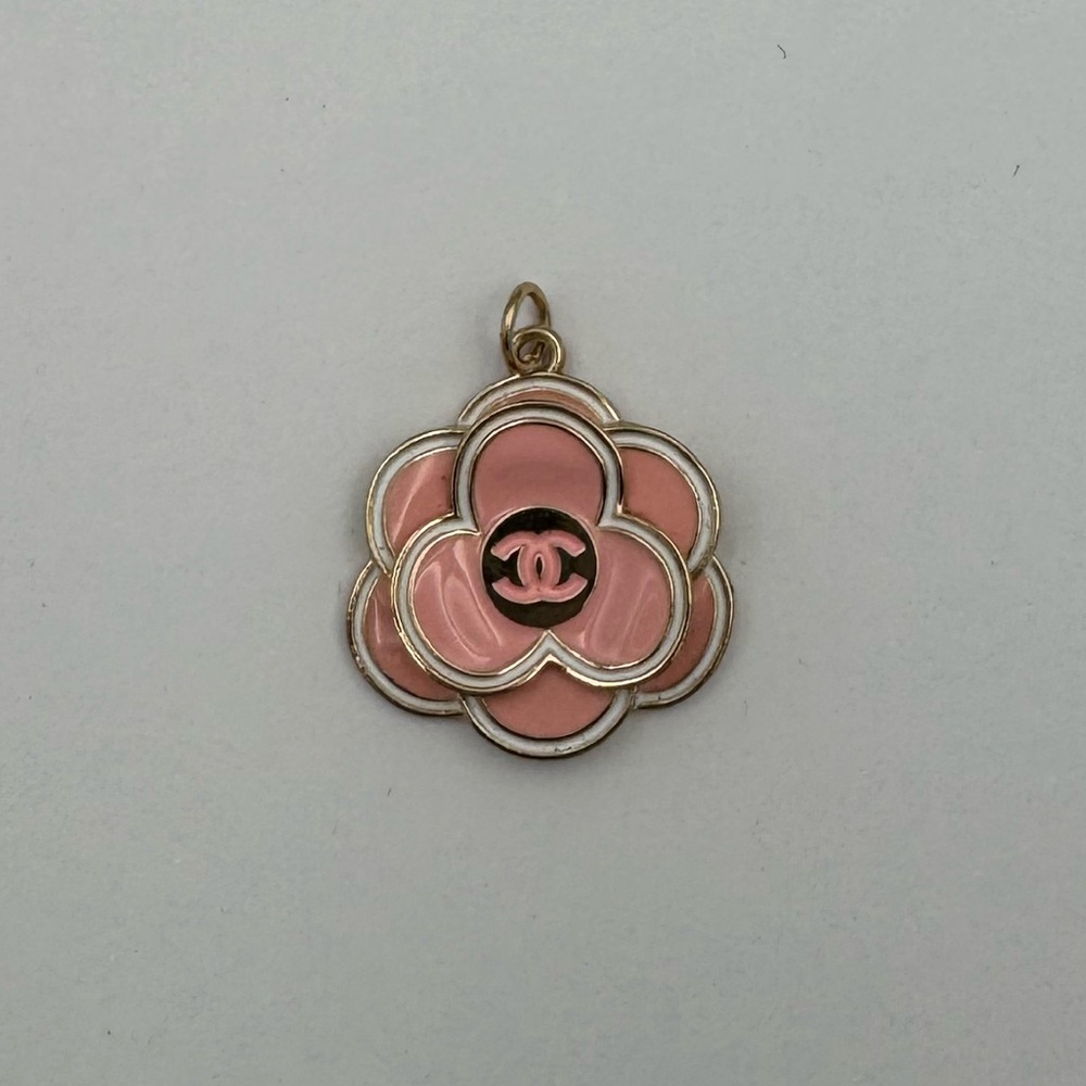 Chanel Camellia Zipper Pull